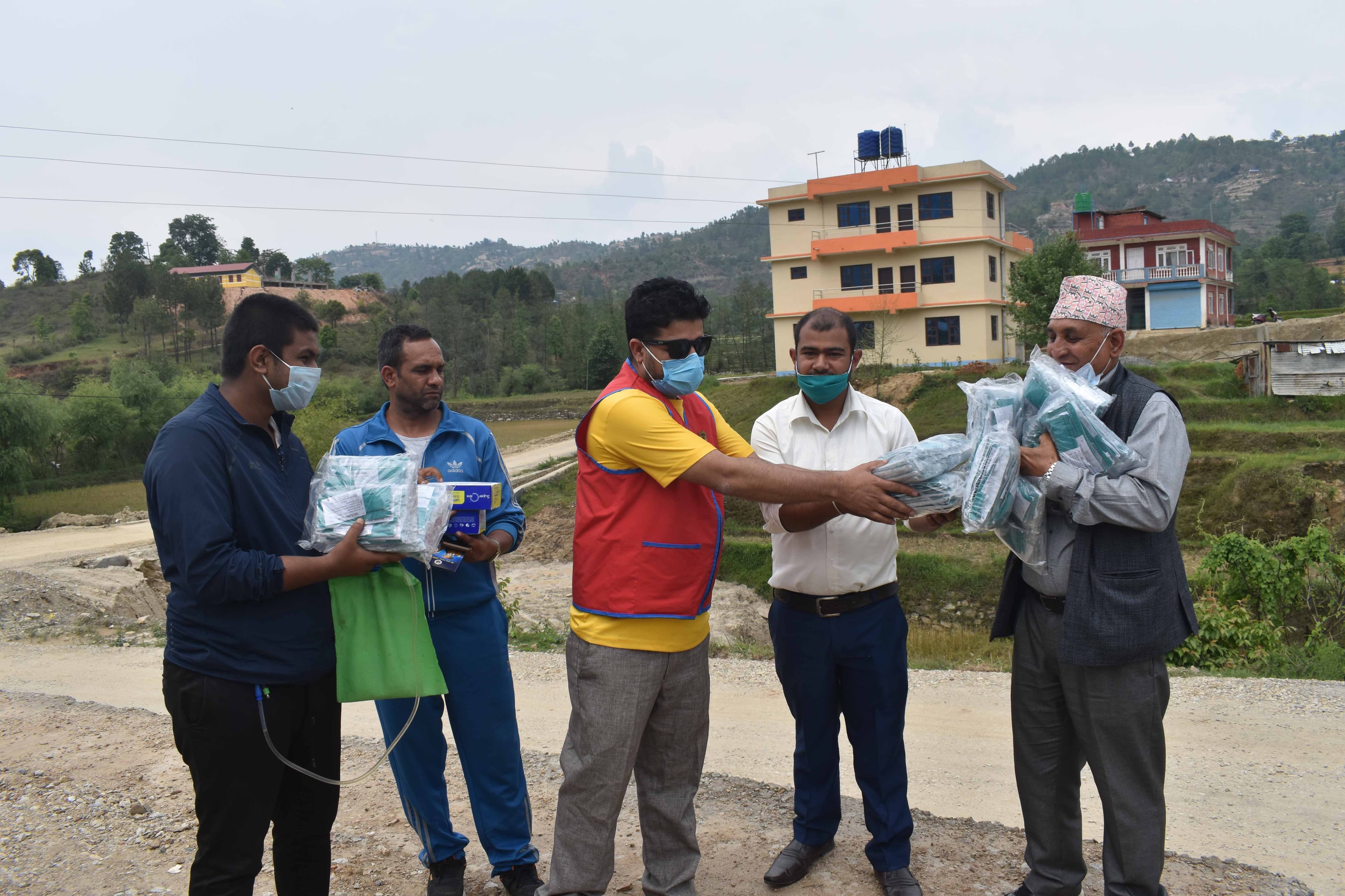 Mask-distribution-at-Kavre-2077.jpg