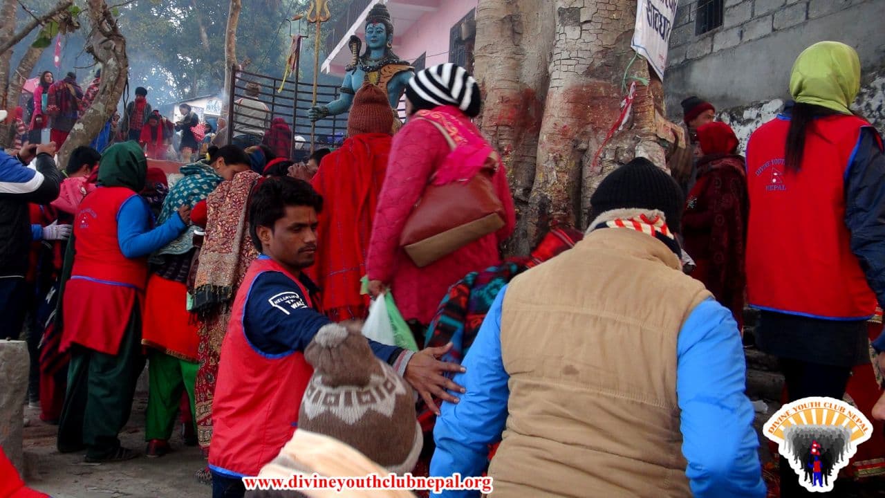 DYC-Volunteering-at-Devghat-Dham-2073