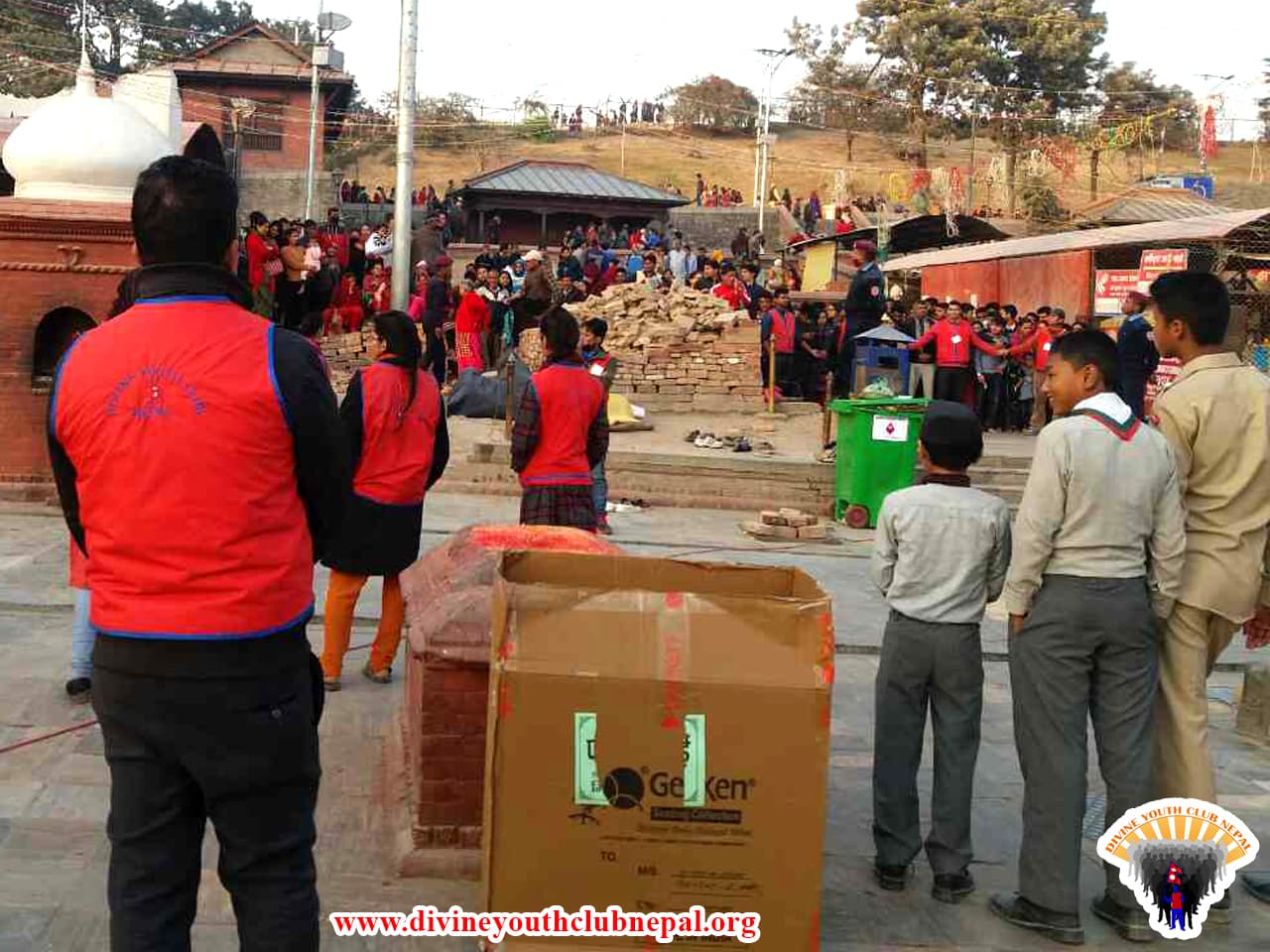 volunteering-at-Pashupati-on-shivaratri-2073