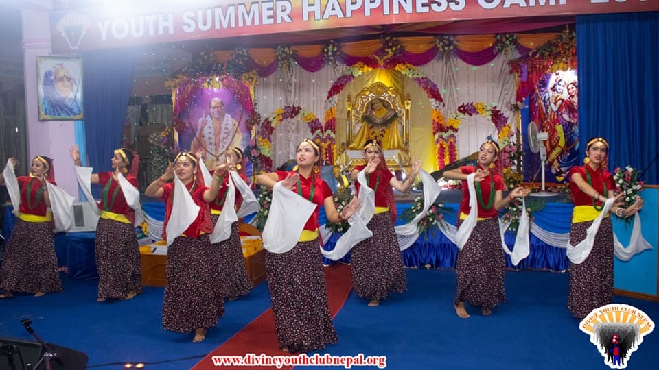 Leelas-and-Cultural-Program-during-Youth-Summer-Happiness-Camp-2019-3